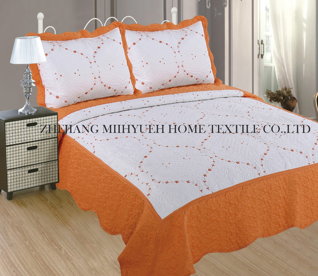 Solid Microfiber Embroidery Quilt