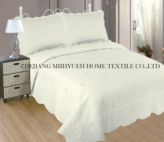 Solid Microfiber Embroidery Quilt