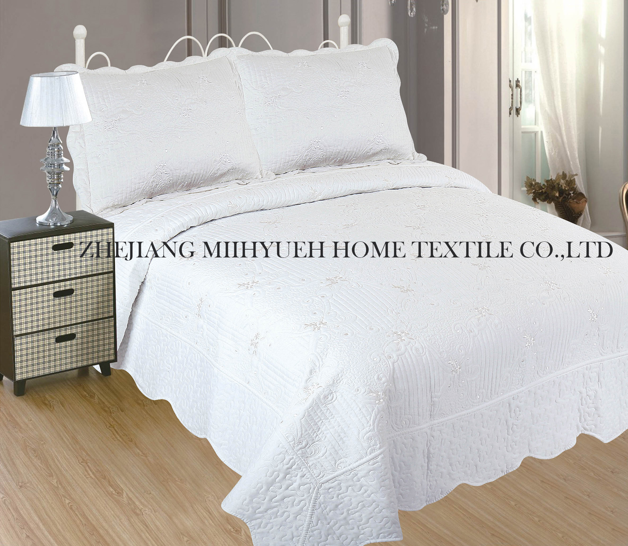 Solid Microfiber Embroidery Quilt