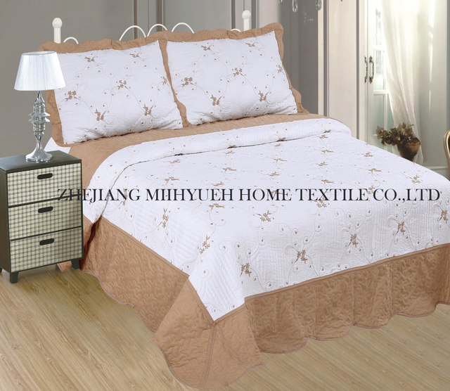 Solid Microfiber Embroidery Quilt