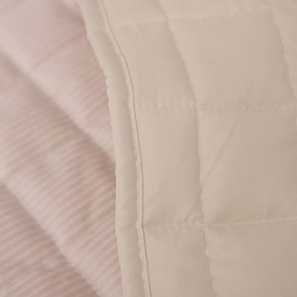 Solid Stitching Quilt with different velvet fabric