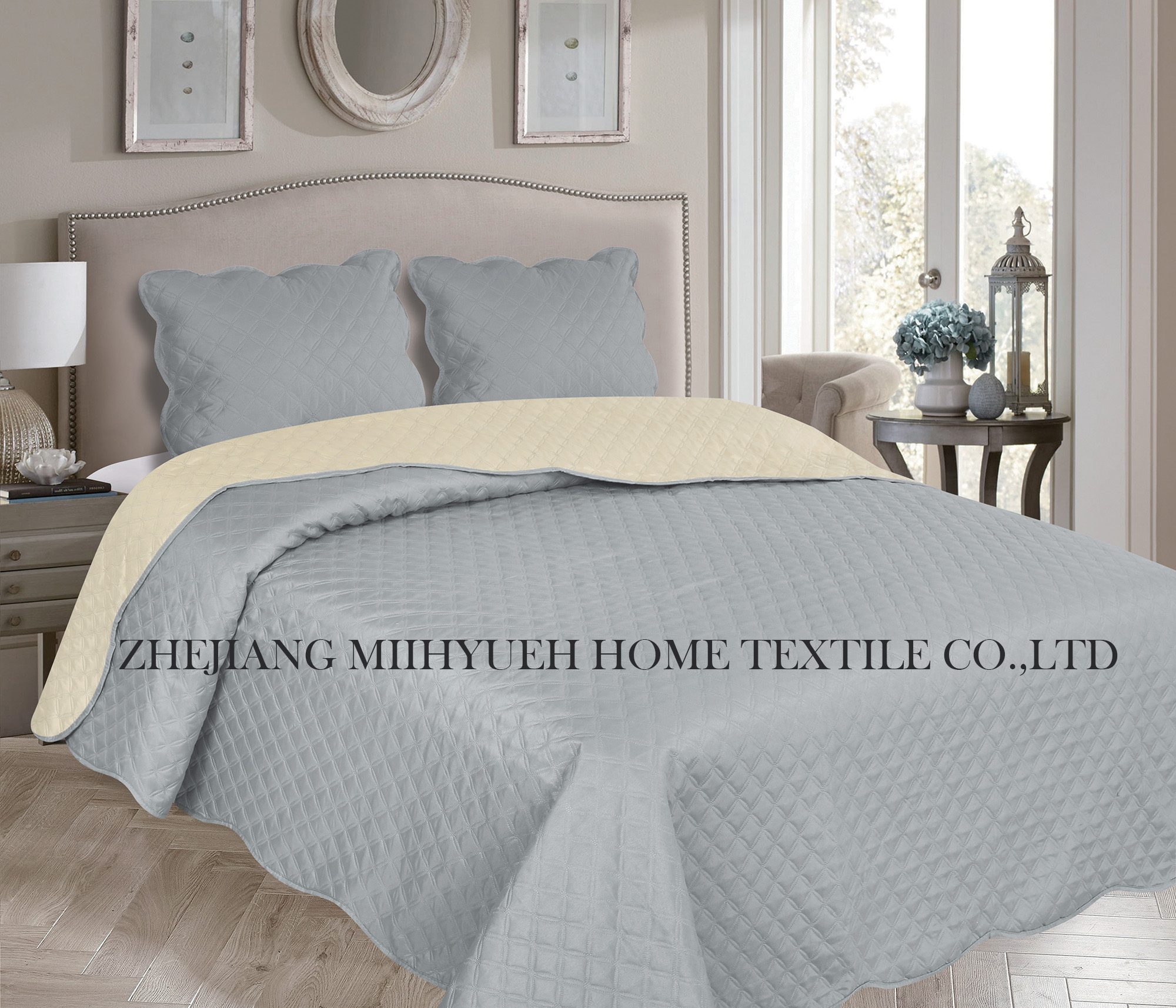 Solid Microfiber Basic Ultrasonic Quilt