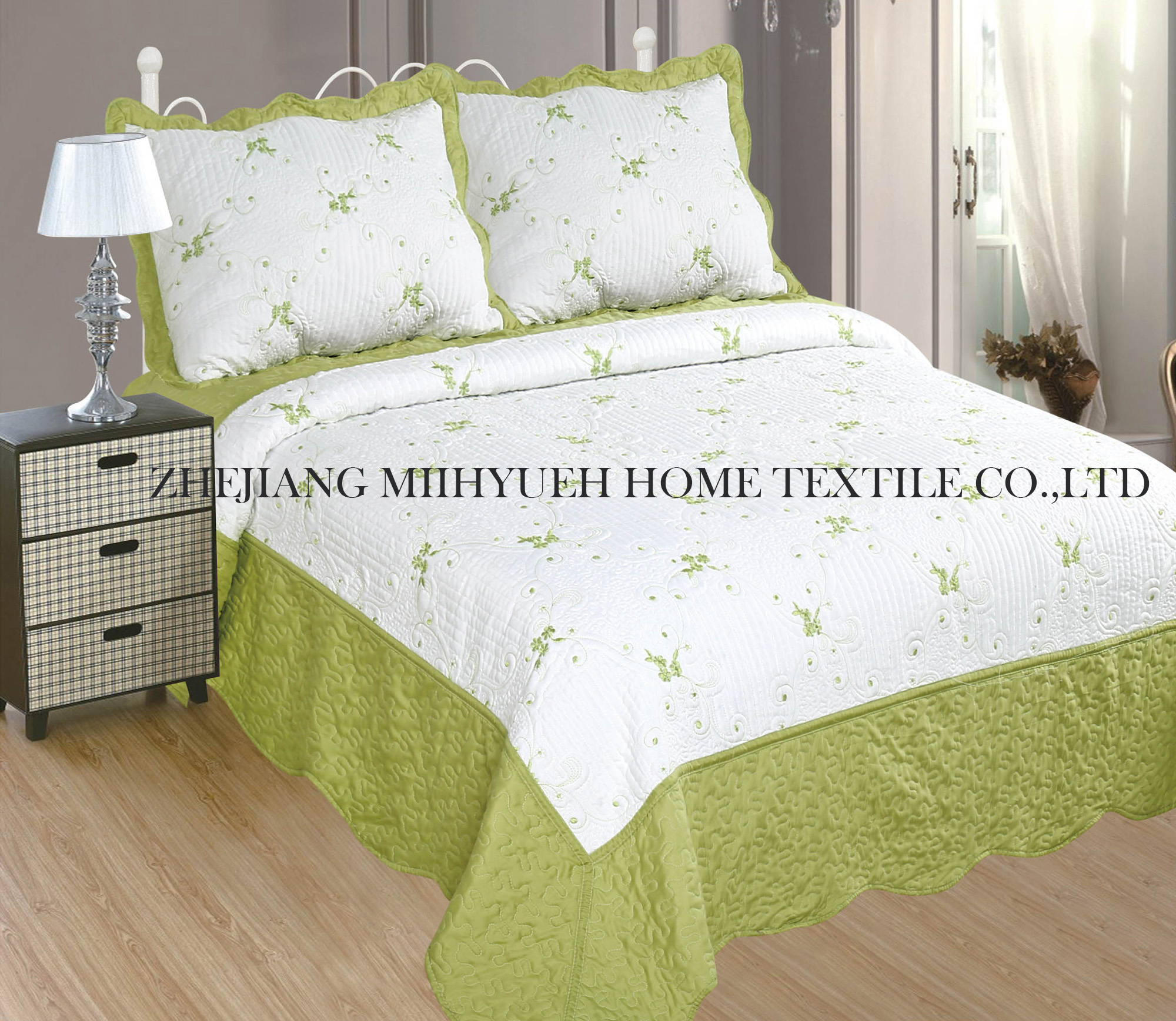 Solid Microfiber Embroidery Quilt