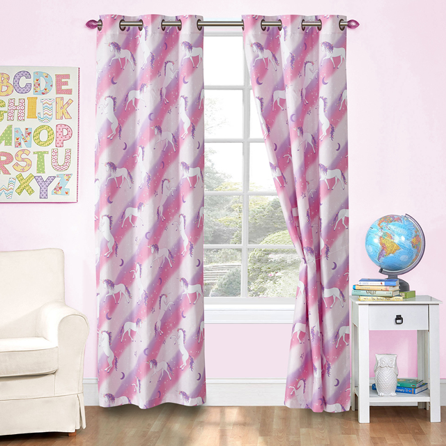 Printing Kids Microfiber Pink Heart Curtain 