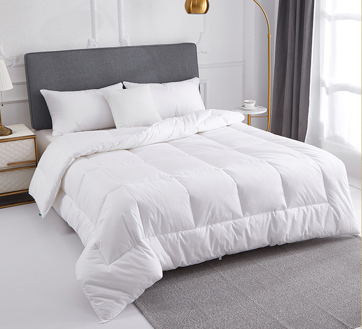 White Microfiber Stitching Comforter 