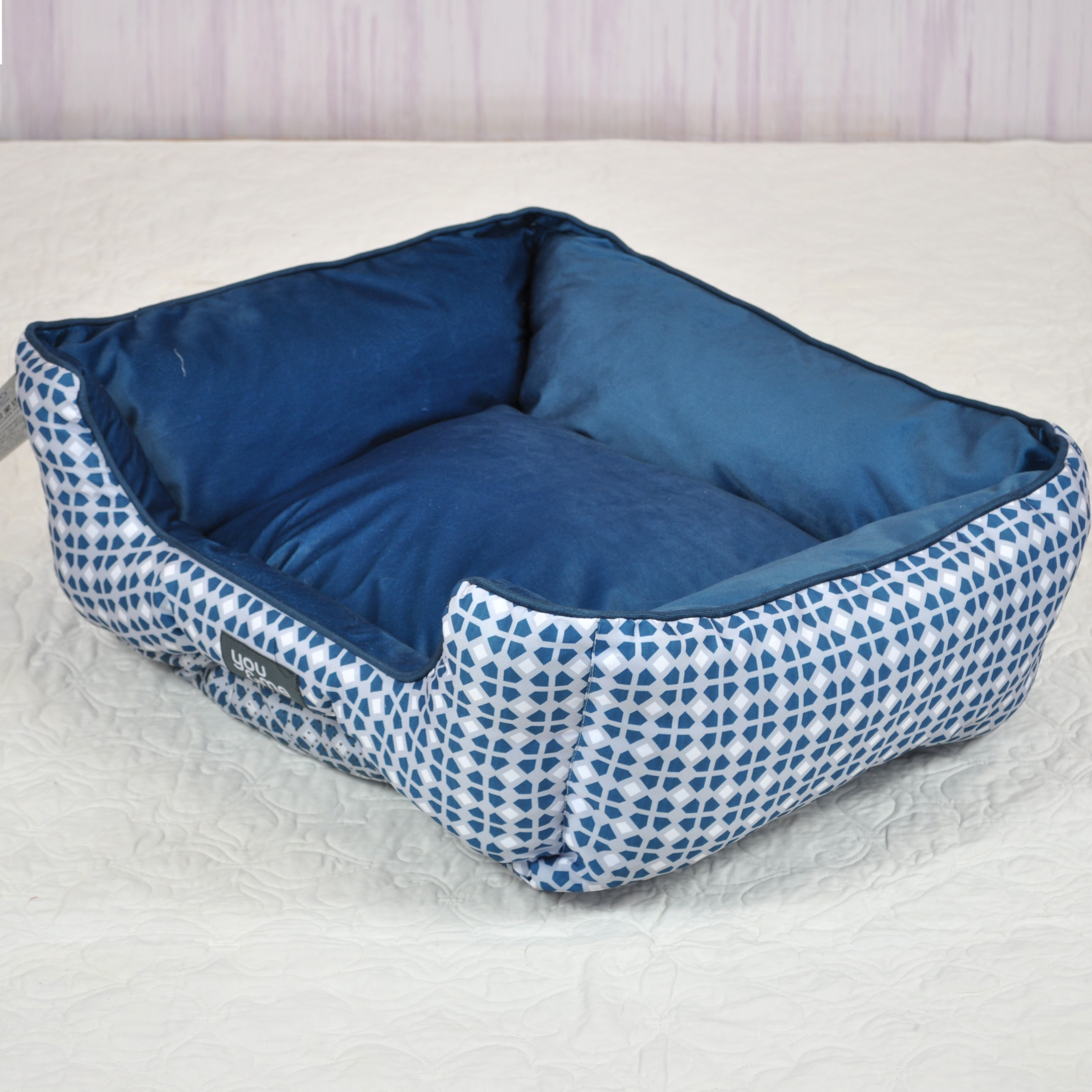 Oxford & Velvet Pet Cushion