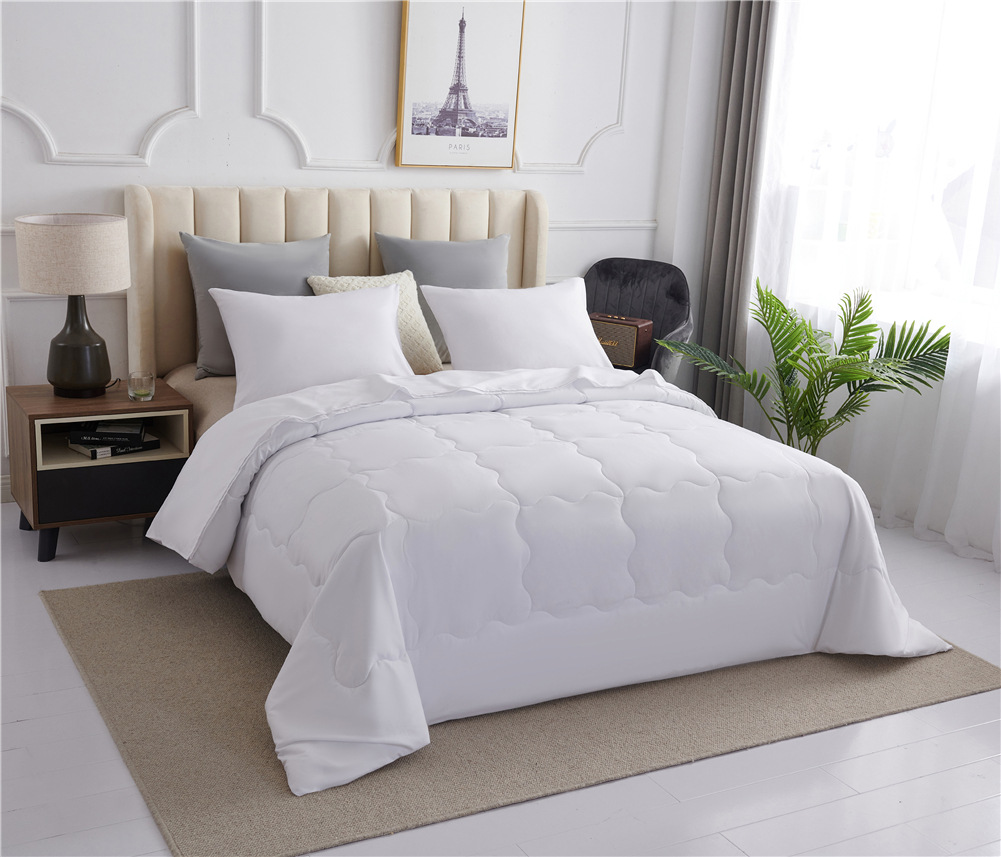 White Microfiber Stitching Comforter 