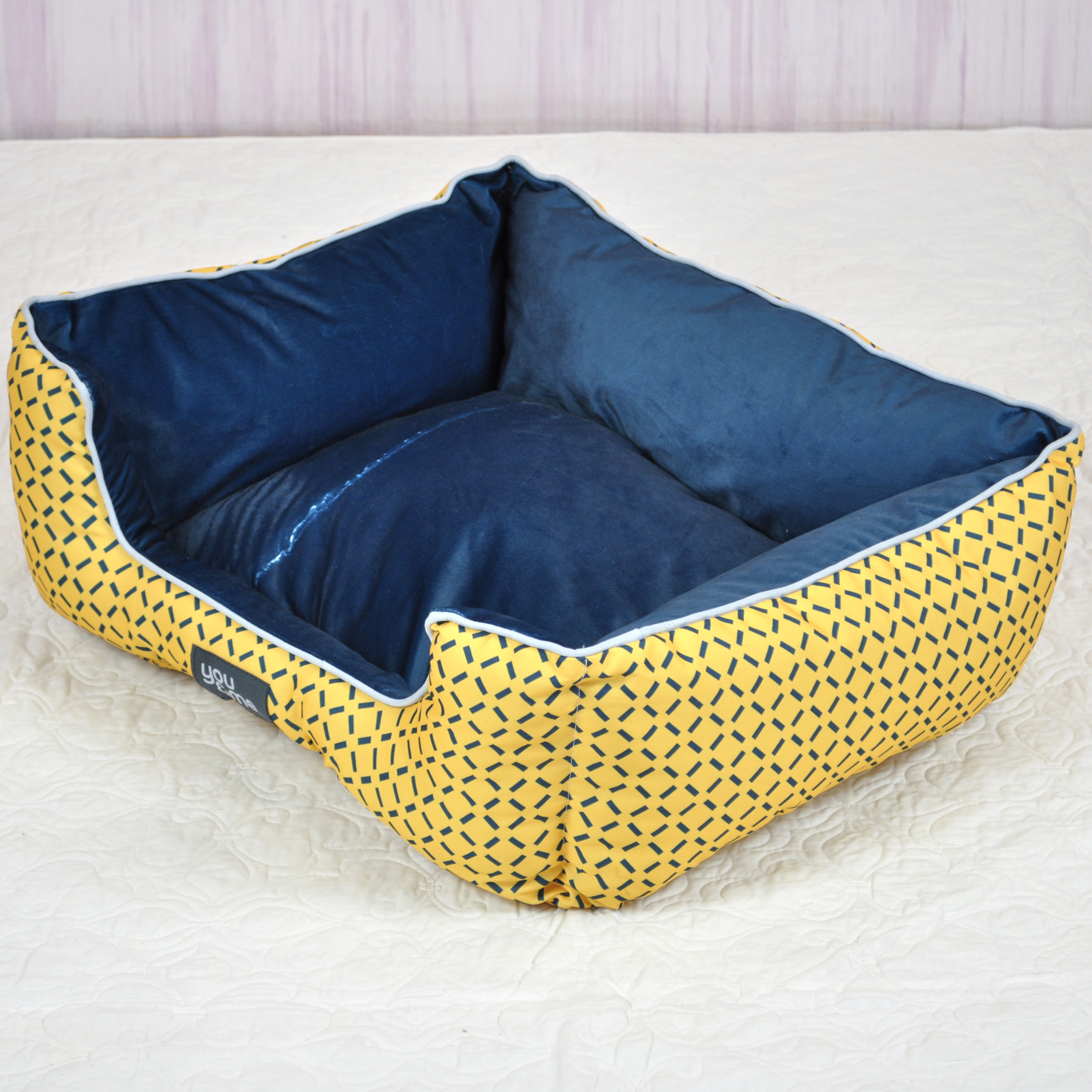 Oxford & Velvet Pet Cushion