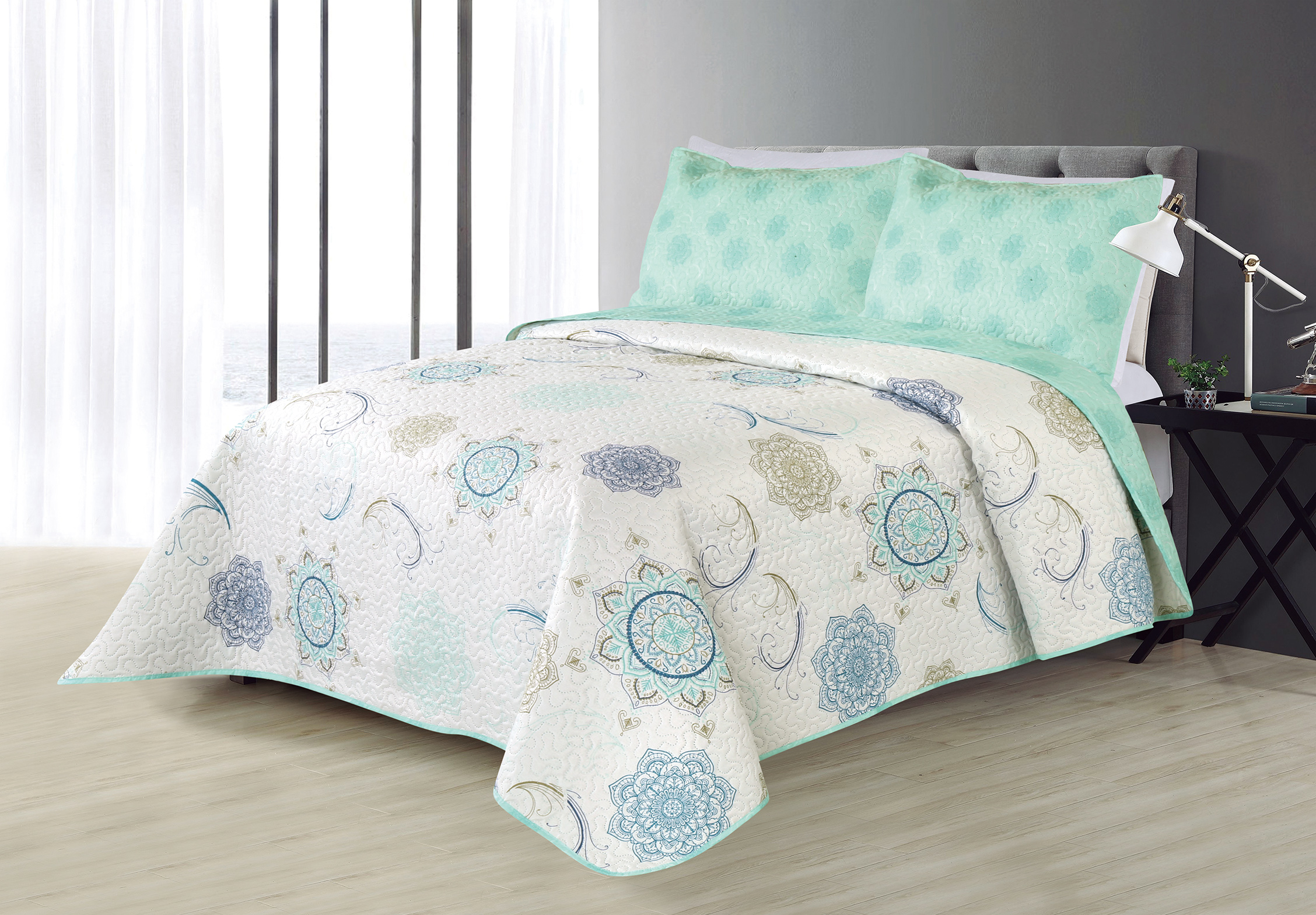 Adult Printed Microfiber Light Weight Ultrasonic Quilt set 