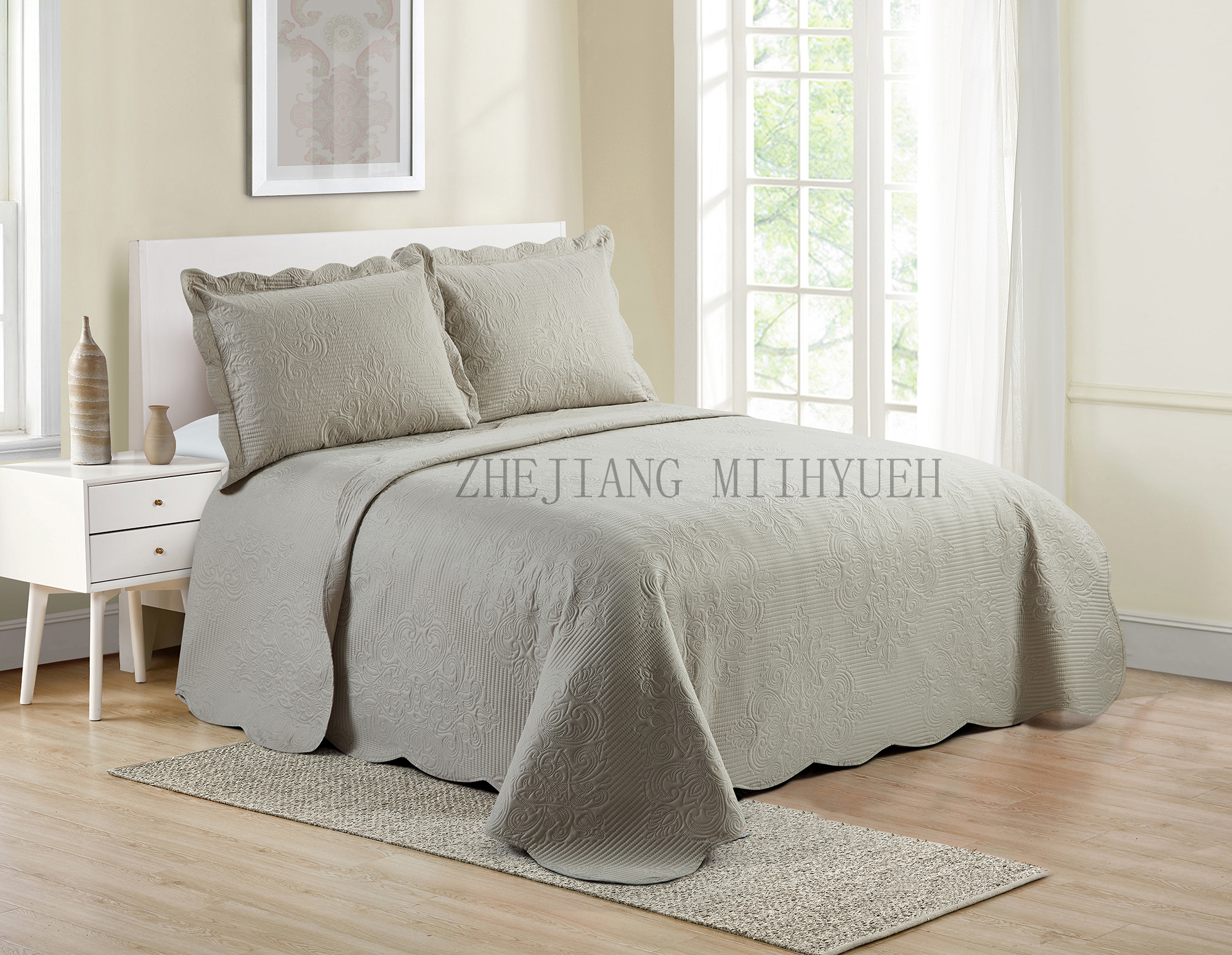 Solid Microfiber Basic Ultrasonic Quilt