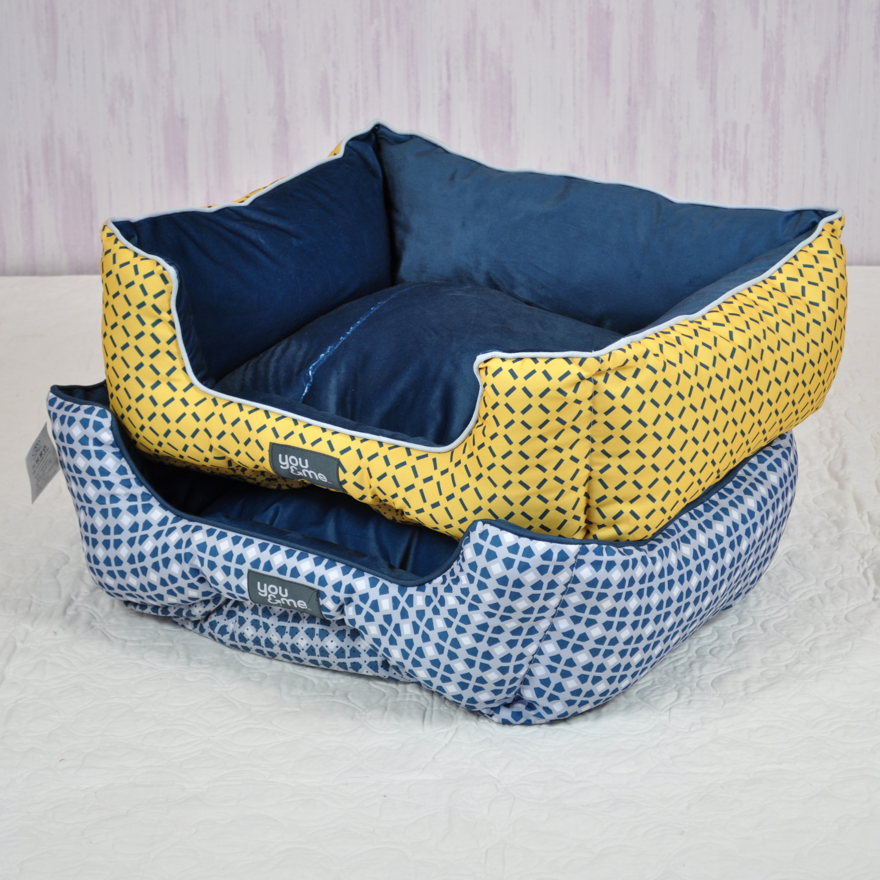 Oxford & Velvet Pet Cushion