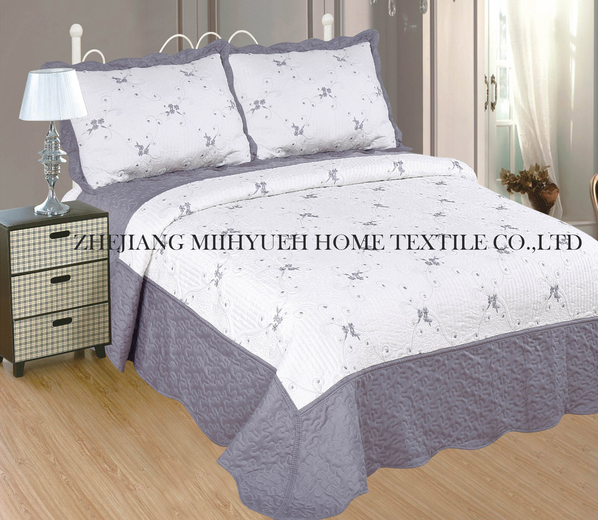 Solid Microfiber Embroidery Quilt
