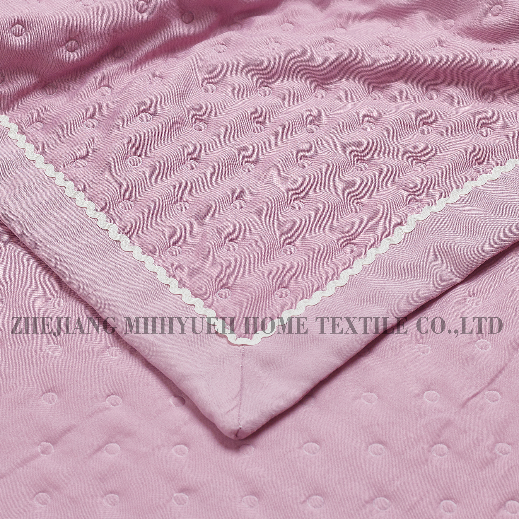 5cm Wide Border Solid Microfiber Pinsonic Quilt with solid lace