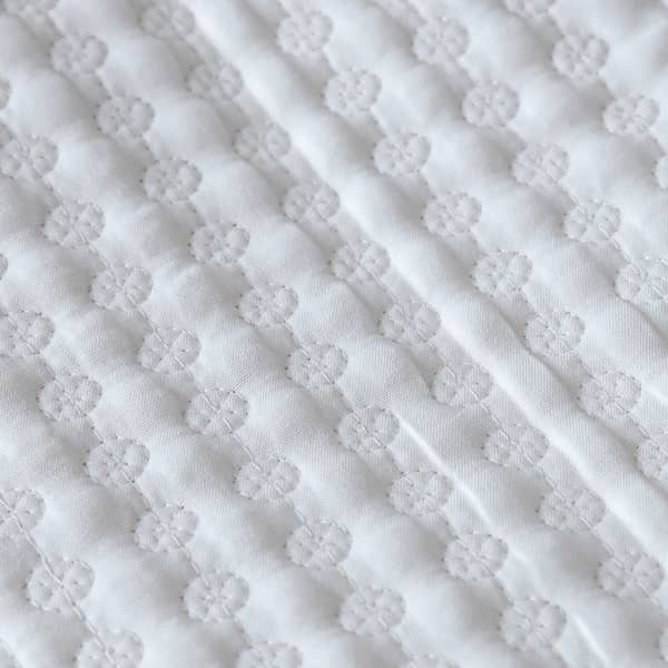 Solid Microfiber Embroidery Quilt